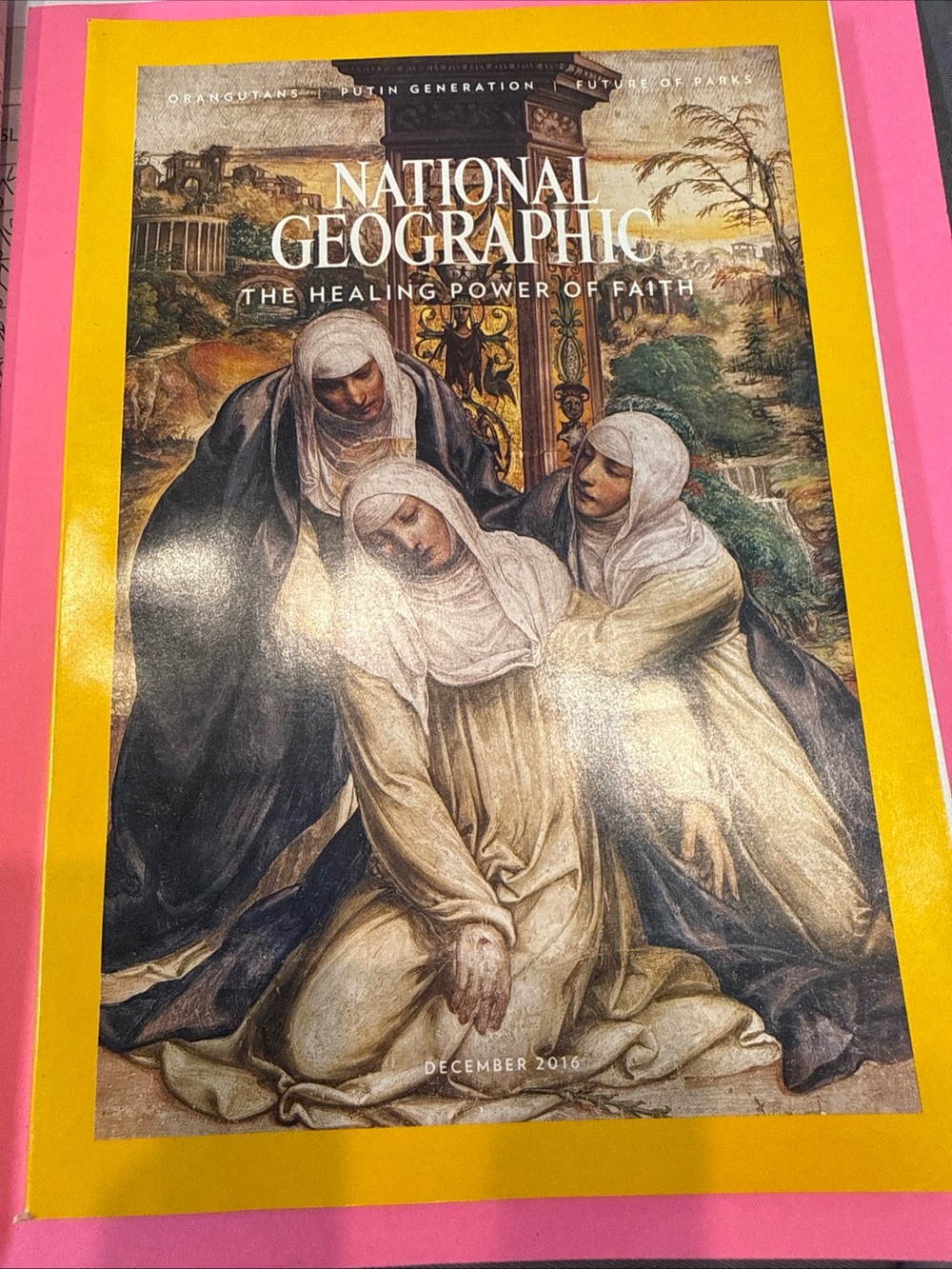 National Geographic December 2016 - The Healing Power of Faith / Orangutans